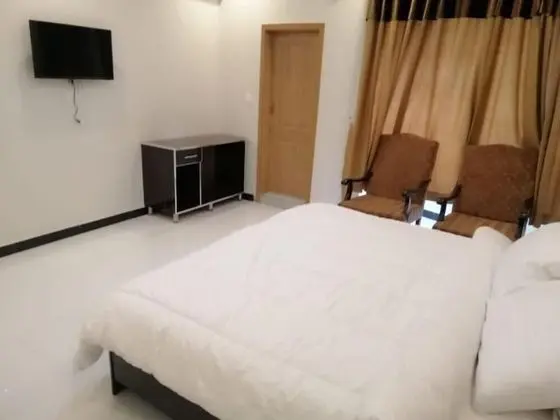Luxury Tek Büyük Yataklı Oda