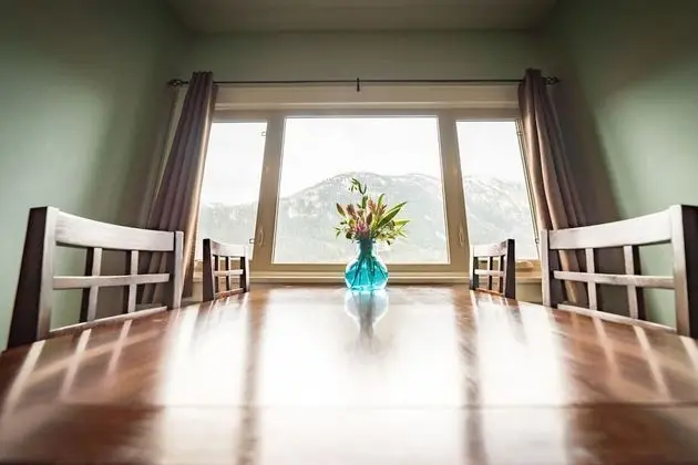 Panoramic Apart Daire, 2 Yatak Odası, Mutfak, Göl Manzaralı