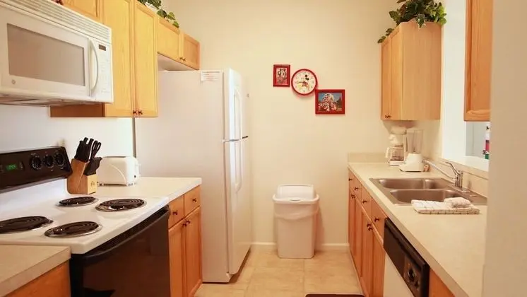 Comfort 2 Bedroom Villa with Pool Access