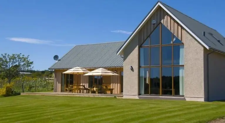 Luxury Villa (Bennachie Lodge)