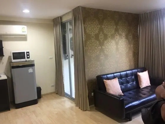 One Bedroom Apartment