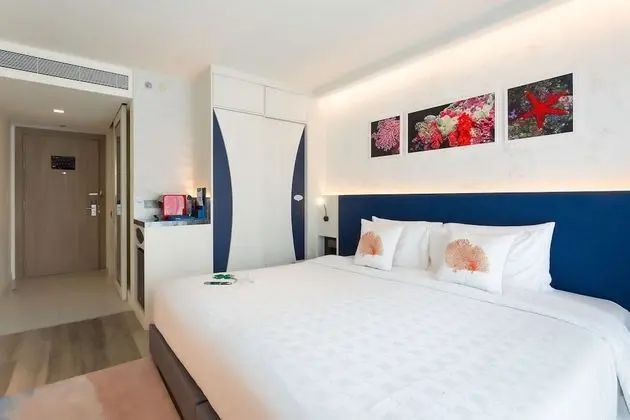 Premier Balcony room