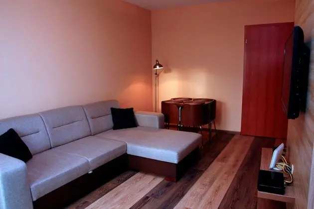 Apart Daire, 1 Büyük (Queen) Boy Yatak, Balkon, Göl Kenarı