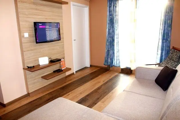 Apart Daire, 1 Büyük (Queen) Boy Yatak, Balkon, Göl Kenarı