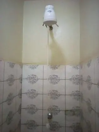 Büyük Yataklı Tek Kişilik Oda