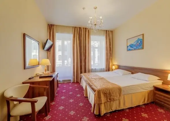 Standard Tek Büyük Yataklı Oda