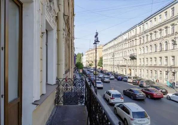 Superior Tek Büyük Yataklı Oda (with Mayakovskogo view)