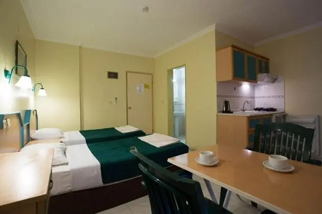 Apartment, Kara veya Havuz Manzaralı