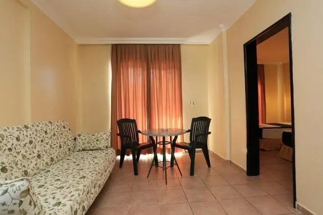 Apartment, Kara veya Havuz Manzaralı