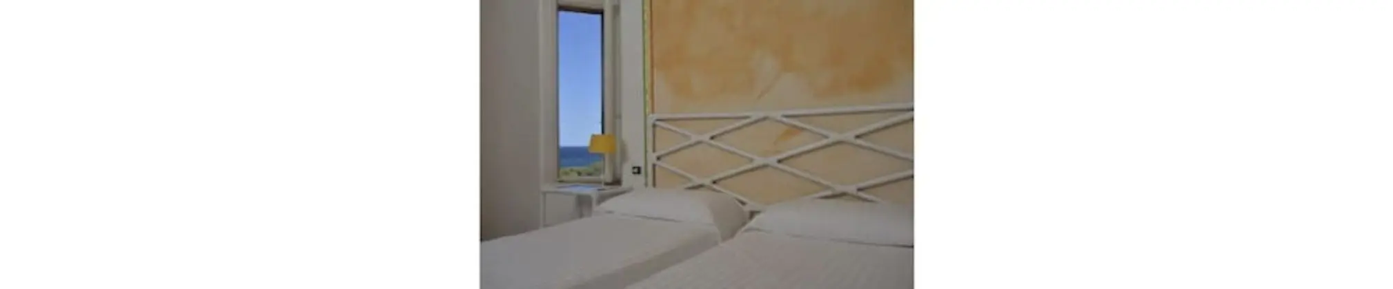 Büyük Yataklı Tek Kişilik Oda