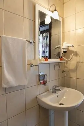 Standard Üç Kişilik Oda