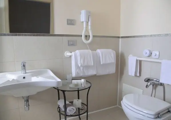 Comfort Üç Kişilik Oda, Balkon