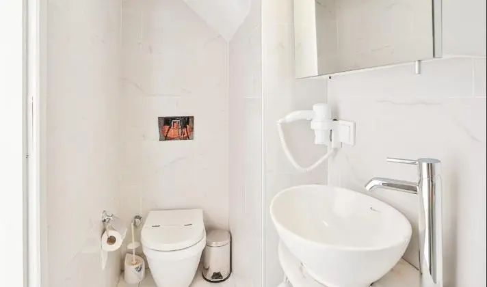 Deniz Manzaralı Bungalow Oda