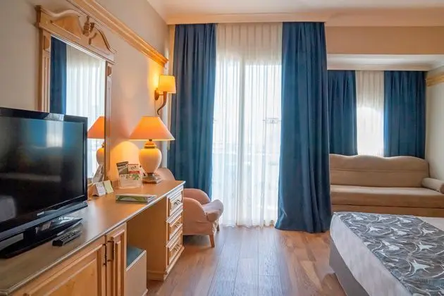 https://images.etstur.com/imgproxy/resize/2560x1440/files/images/hotelImages/etsrooms/852/Grand_Cettia_Hotel_20251120132433_0.jpg