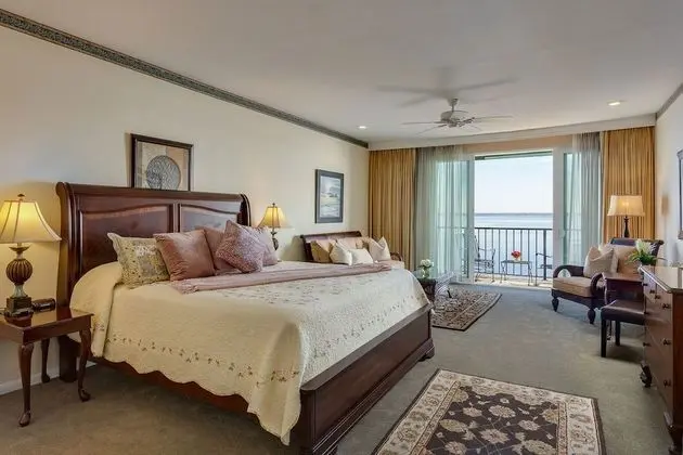 Oda, 1 En Büyük (King) Boy Yatak (River Suite 302)