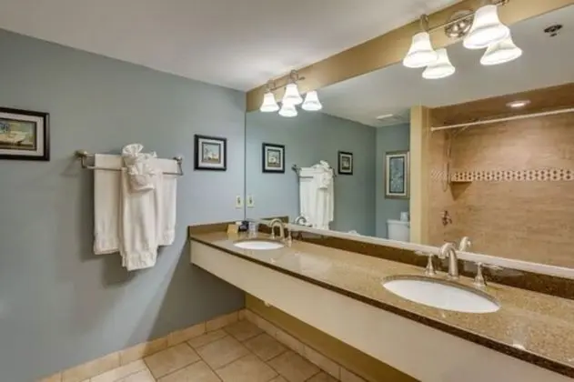 Oda, 1 En Büyük (King) Boy Yatak (River Suite 302)