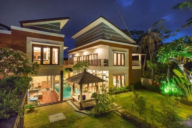 Family Villa, 3 Yatak Odası, Kişiye Özel Havuzlu, Bahçe Manzaralı