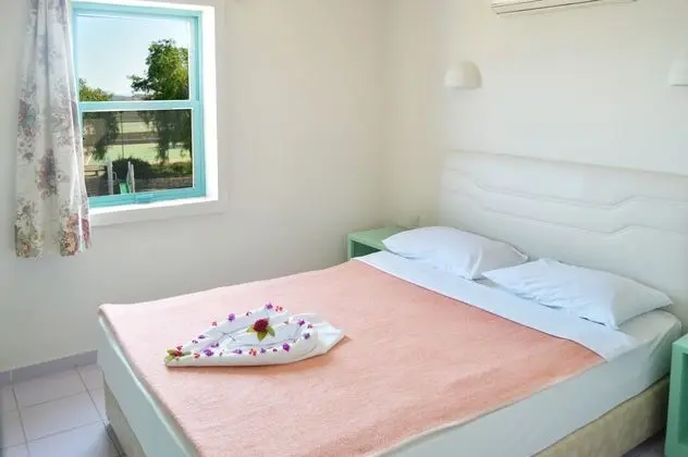 https://imagessl.etstur.com/files/images/hotelImages/test/TR/50517/l/YATAK-ODASI-3.JPG