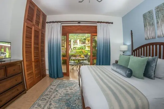Premium Daire, 2 Yatak Odası, Balkon, Havuz Manzaralı
