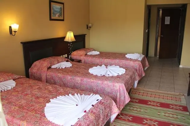Family Oda, 1 Yatak Odası, Havuz Manzaralı, Havuz Kenarı
