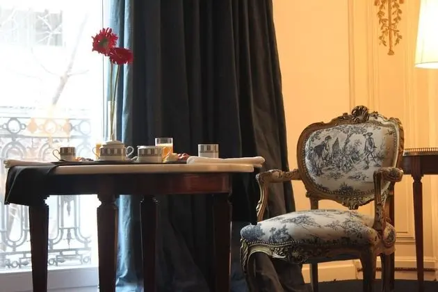 Executive Deluxe Suite