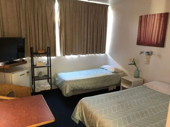 Classic Üç Kişilik Oda, Birden Çok Yatak, Banyolu/Duşlu