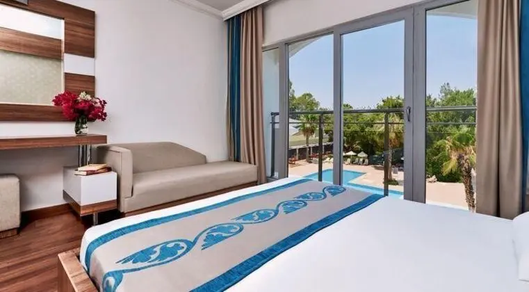 Standart Oda, Bahçe Manzaralı, Fransız Balkonlu