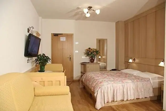 Classic Dört Kişilik Oda