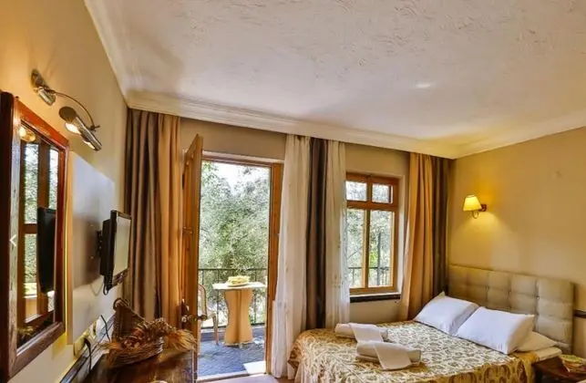 Çift Kişilik, Şehir Manzaralı