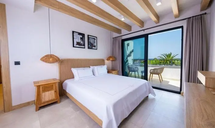 Family Suite, Deniz ve Havuz Manzaralı, Balkonlu