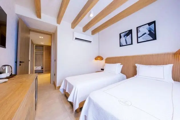 Family Suite, Deniz ve Havuz Manzaralı, Balkonlu