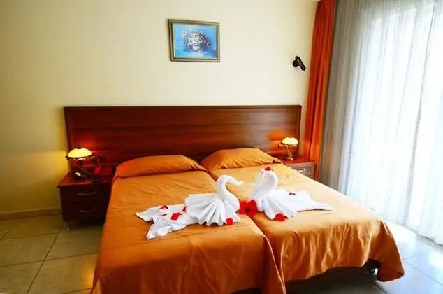 Standart Oda, Havuz Manzaralı