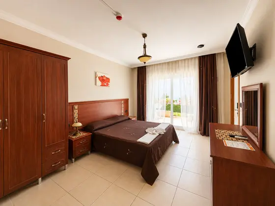 Standart Oda, Havuz Manzaralı