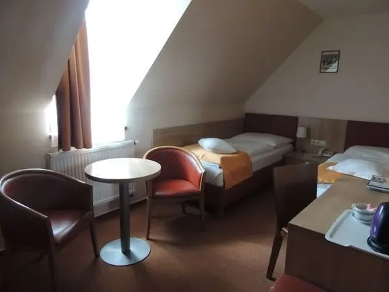 Tek Büyük veya İki Ayrı Yataklı Oda