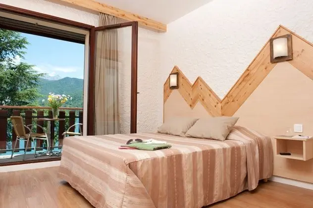 Tek Büyük Yataklı Oda, Göl Manzaralı