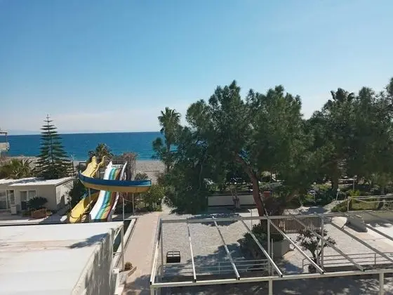 Standard Tek Büyük veya İki Ayrı Yataklı Oda