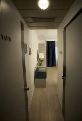 Basic Büyük Yataklı Tek Kişilik Oda