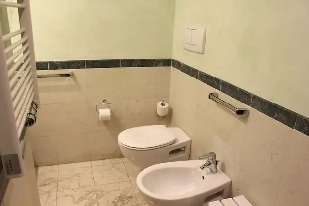 Üç Kişilik Oda