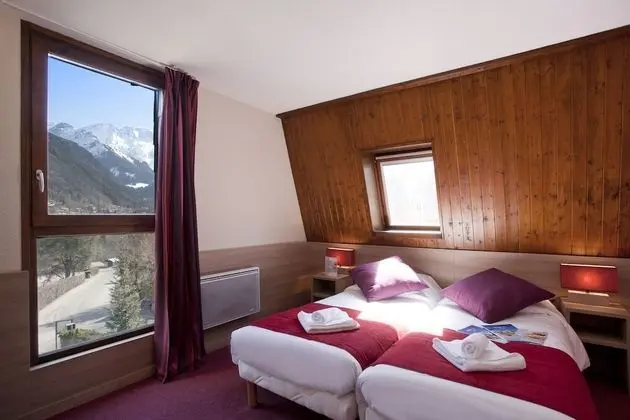 Tek Büyük Yataklı Oda (with Spa Access)