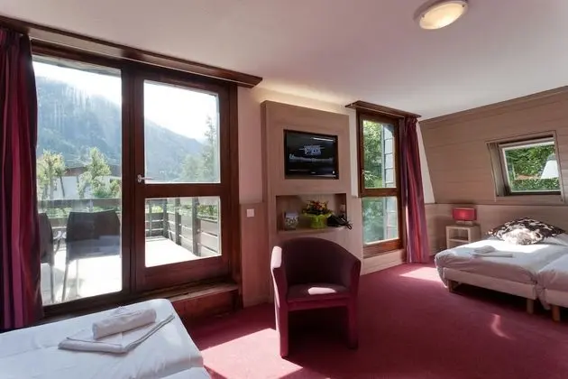 Üç Kişilik Oda (with Spa Access)