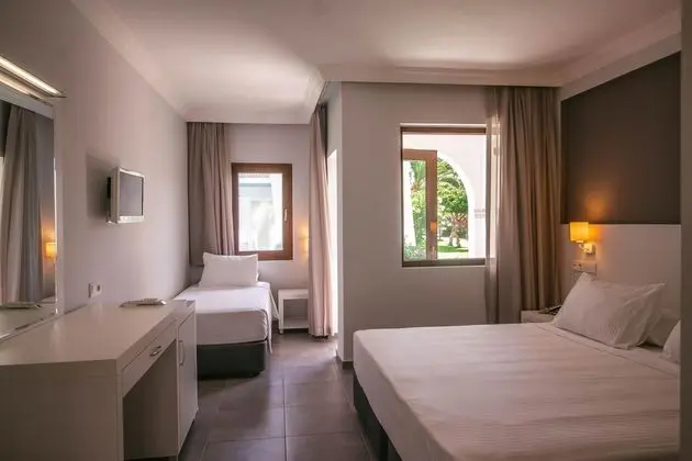 https://images.etstur.com/files/images/hotelImages/TR/209193/l/Club-Muskebi-Oda-298108.jpg