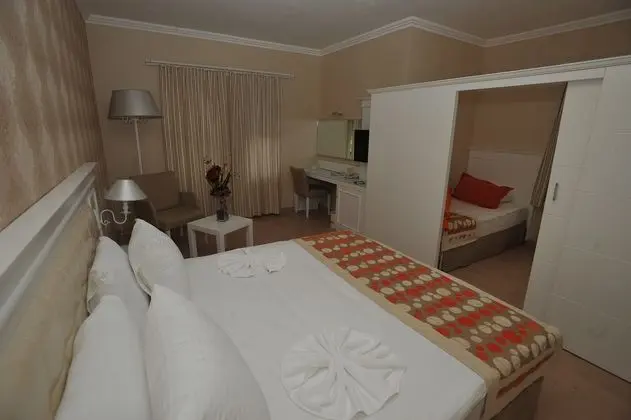 https://imagessl.etstur.com/files/images/hotelImages/TR/50579/l/Club-Nena-Oda-289970.jpg