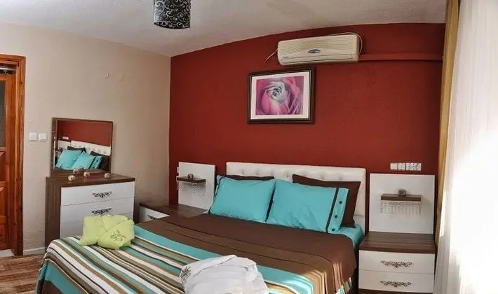 Standart Oda,Havuz Manzaralı