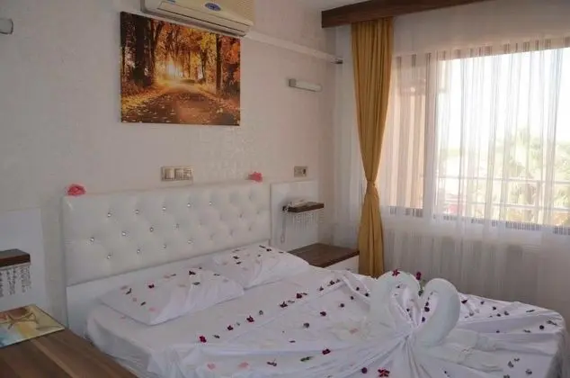 Standart Oda, Kara Manzaralı