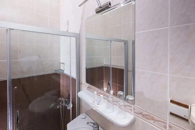Standard Üç Kişilik Oda