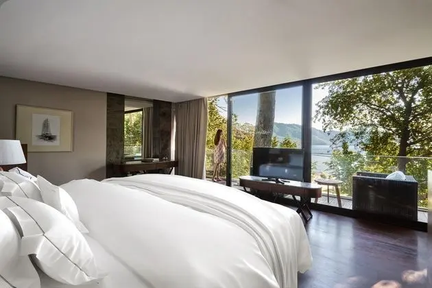 https://images.etstur.com/files/images/hotelImages/TR/92990/l/Club-Prive-By-Rixos-Gocek-Oda-324765.jpg