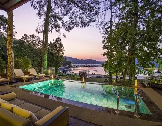 Villa Prive 2 Yatak Odalı Deniz Manzaralı