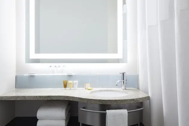 Süit (One Room)