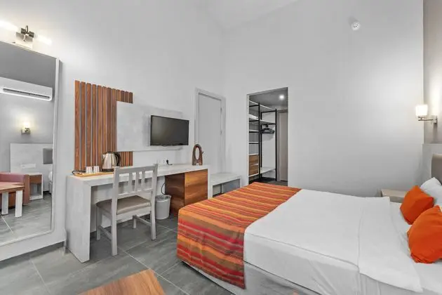 https://images.etstur.com/imgproxy/resize/2560x1440/files/images/hotelImages/etsrooms/513823/Club_Hotel_Rama_20251218151942_0.JPG
