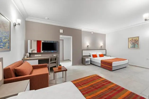 https://images.etstur.com/imgproxy/resize/2560x1440/files/images/hotelImages/etsrooms/513823/Club_Hotel_Rama_20251218152708_0.jpg